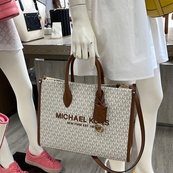 Michael Kors Mirella Medium EW Tote Bag Vanilla MK Signature Satchel  Shoulder